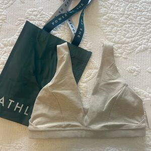 NWT Athleta Light Gray Softluxe bra M